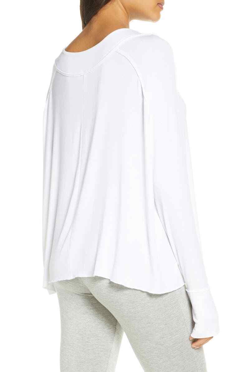 Felina Women's Long Sleeve V-Neck Top (White, Size Medium) MSRP $42