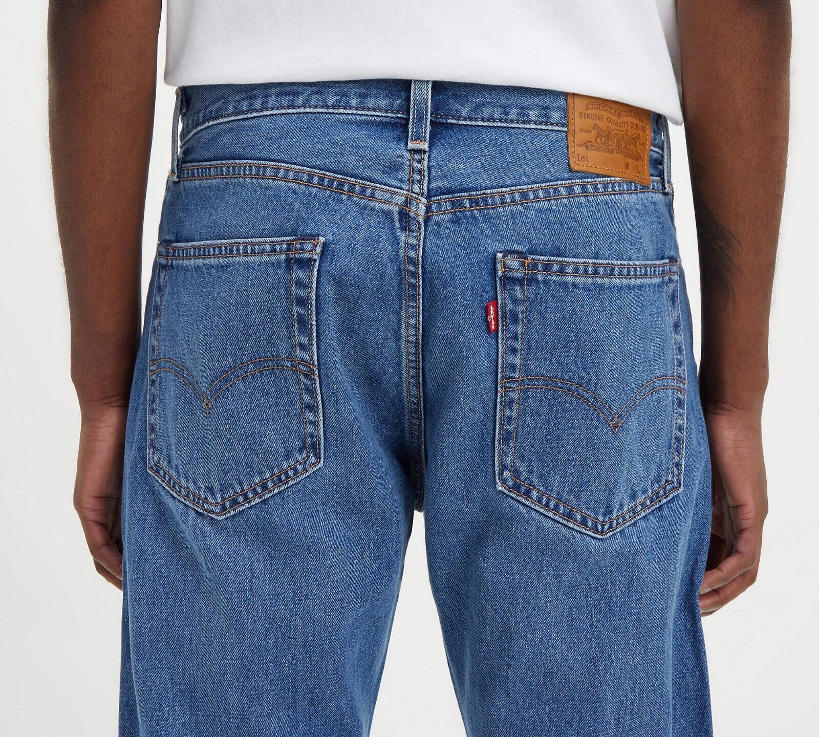 Levi's(r) Premium 551Z Authentic Straight Indigo) Men Jeans Size 34x32 MSRP $98